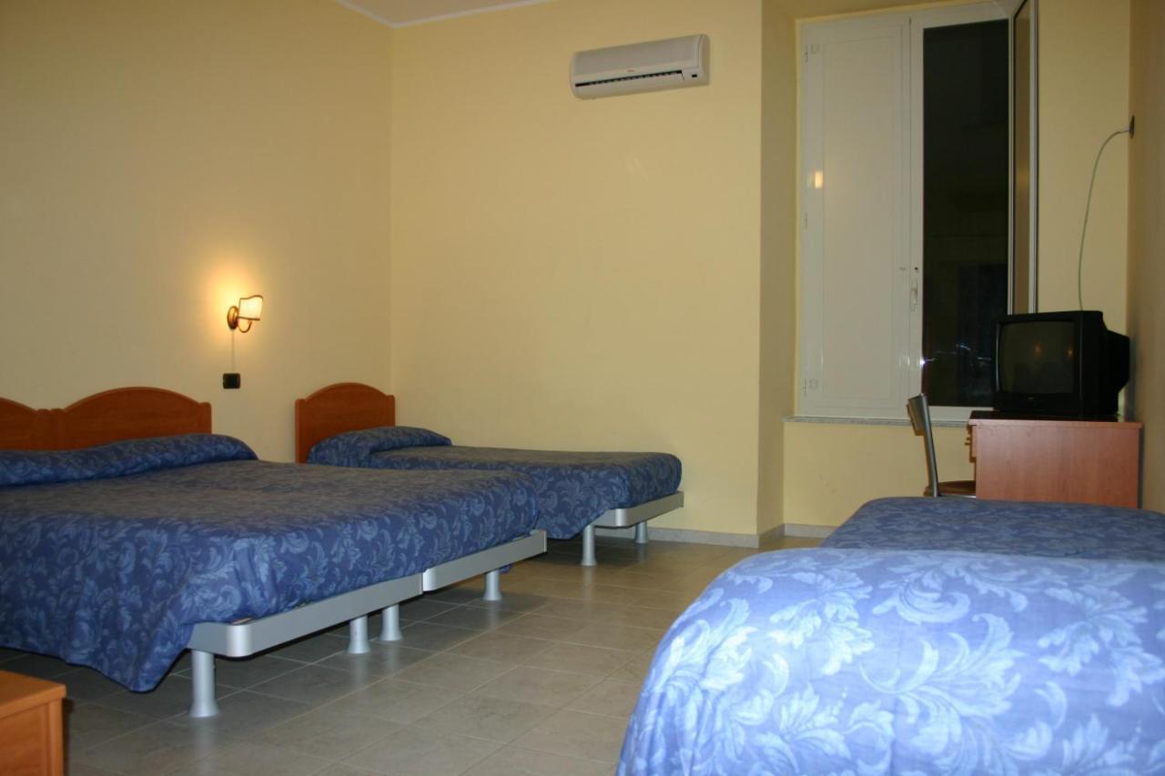 Hotel Milano Naples Exterior photo
